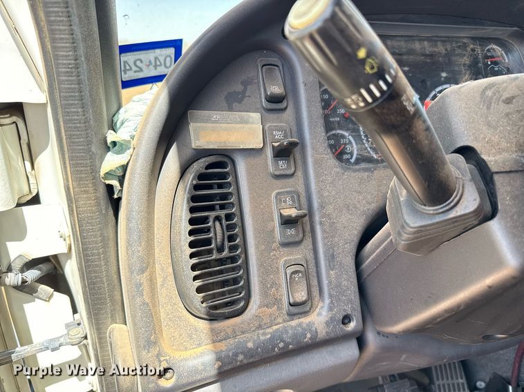 image for item EJ3604 2016 Freightliner M2 box truck