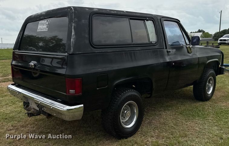 image for item EJ3673 1986 Chevrolet K10 Blazer SUV