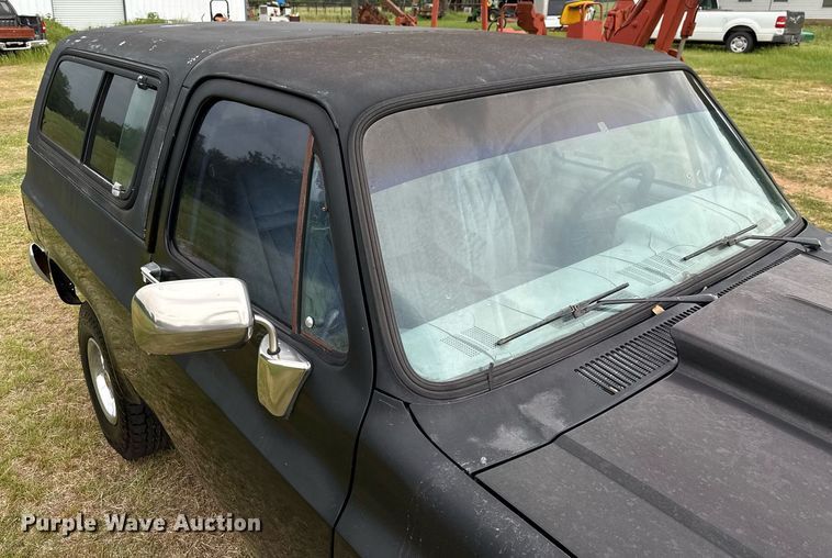 image for item EJ3673 1986 Chevrolet K10 Blazer SUV