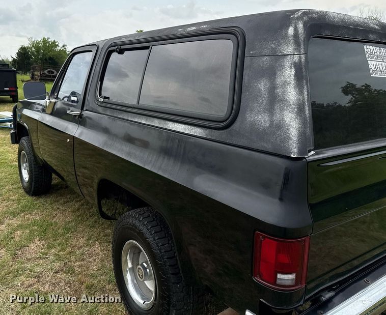image for item EJ3673 1986 Chevrolet K10 Blazer SUV