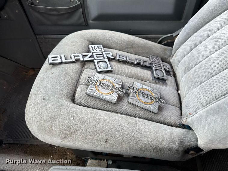 image for item EJ3673 1986 Chevrolet K10 Blazer SUV