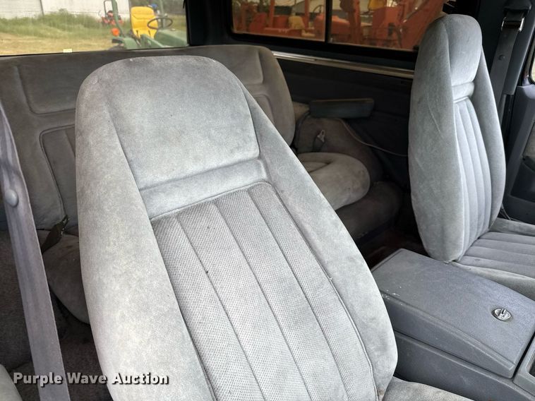 image for item EJ3673 1986 Chevrolet K10 Blazer SUV