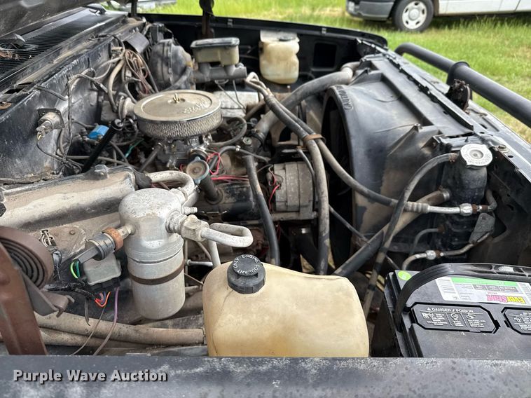 image for item EJ3673 1986 Chevrolet K10 Blazer SUV