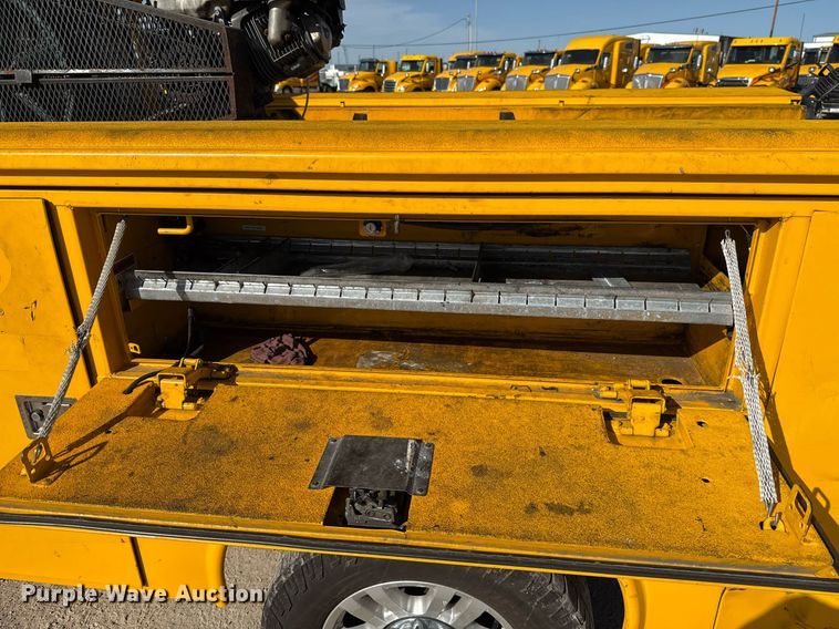 image for item EJ4504 2019 Ford F350 Super Duty XL utility bed pickup truck