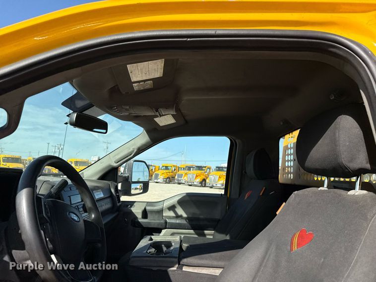 image for item EJ4504 2019 Ford F350 Super Duty XL utility bed pickup truck