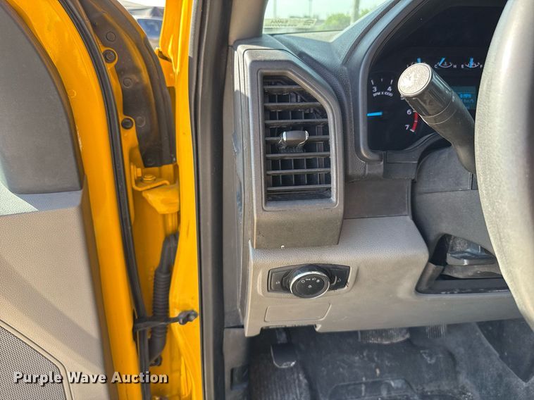 image for item EJ4504 2019 Ford F350 Super Duty XL utility bed pickup truck