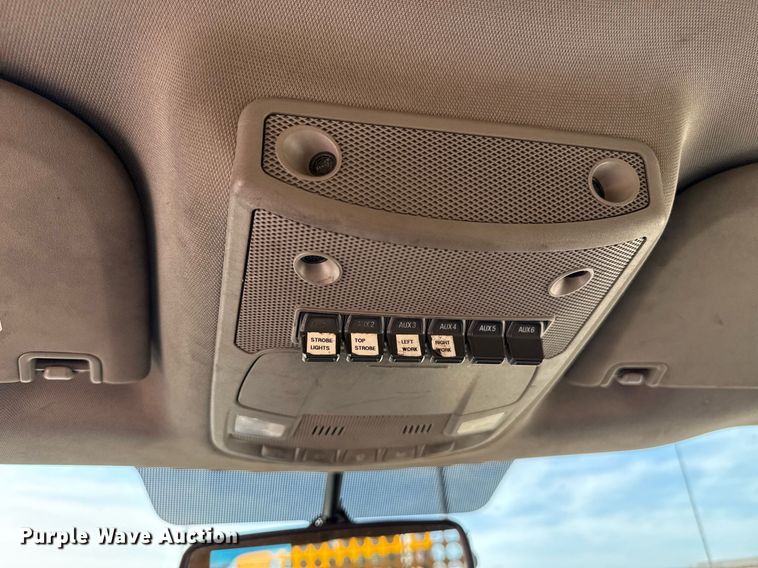 image for item EJ4504 2019 Ford F350 Super Duty XL utility bed pickup truck