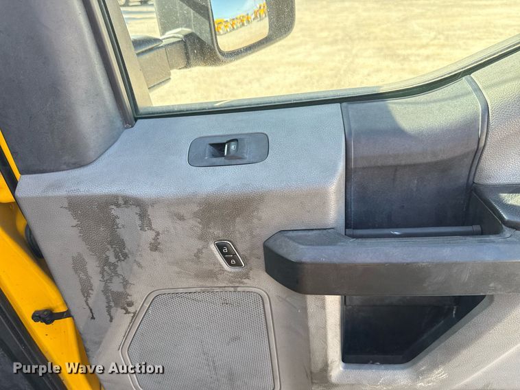 image for item EJ4504 2019 Ford F350 Super Duty XL utility bed pickup truck