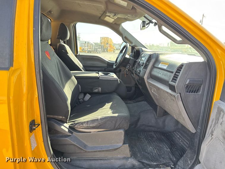 image for item EJ4504 2019 Ford F350 Super Duty XL utility bed pickup truck