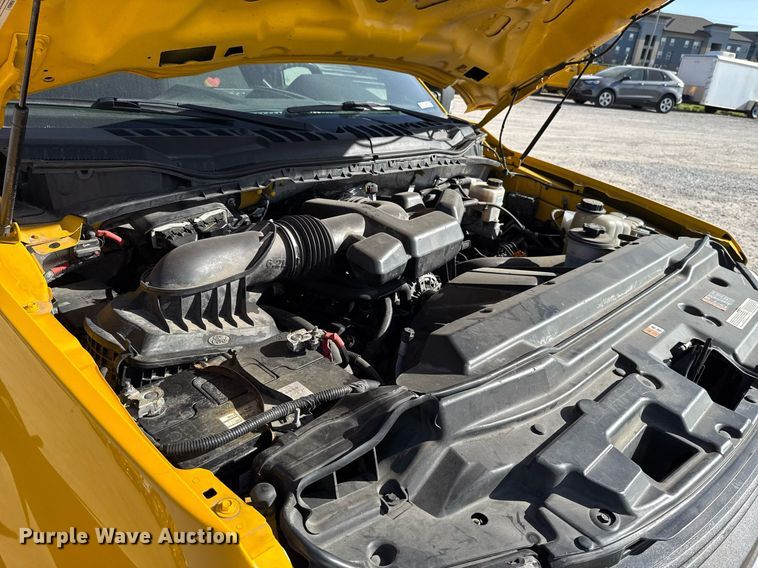 image for item EJ4504 2019 Ford F350 Super Duty XL utility bed pickup truck