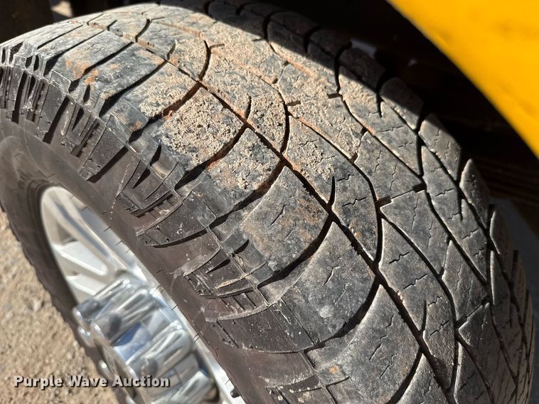 image for item EJ4504 2019 Ford F350 Super Duty XL utility bed pickup truck