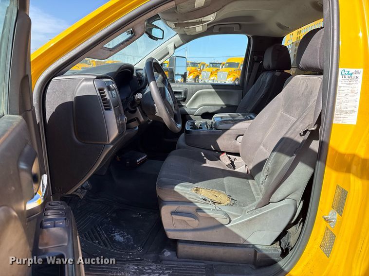 image for item EJ4506 2017 Chevrolet Silverado 3500HD utility bed pickup truck