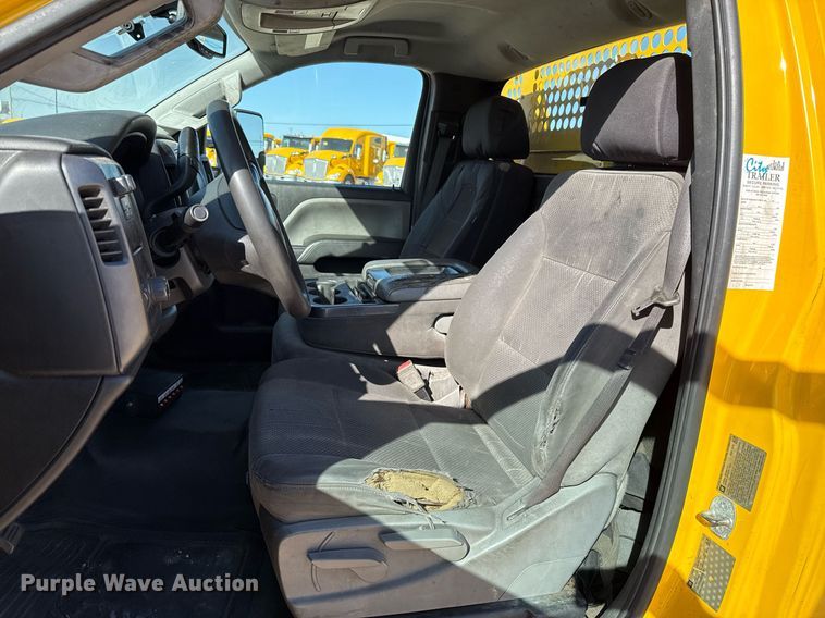 image for item EJ4506 2017 Chevrolet Silverado 3500HD utility bed pickup truck