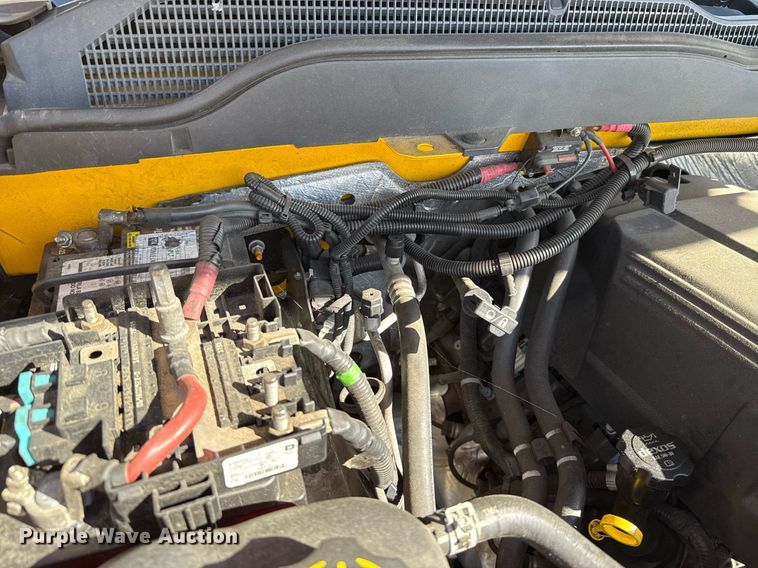 image for item EJ4506 2017 Chevrolet Silverado 3500HD utility bed pickup truck