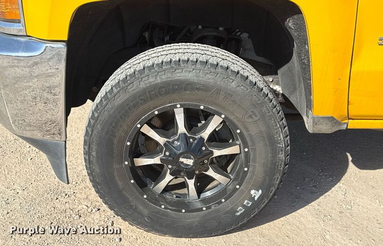 image for item EJ4506 2017 Chevrolet Silverado 3500HD utility bed pickup truck