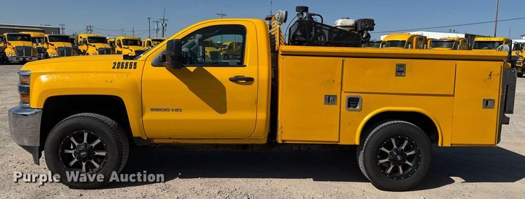 image for item EJ4508 2018 Chevrolet Silverado 3500HD utility bed pickup truck