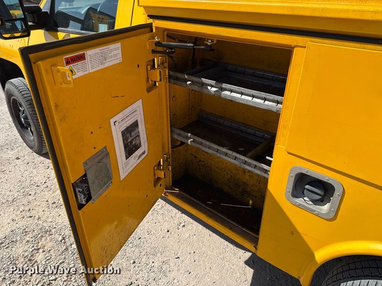 image for item EJ4508 2018 Chevrolet Silverado 3500HD utility bed pickup truck