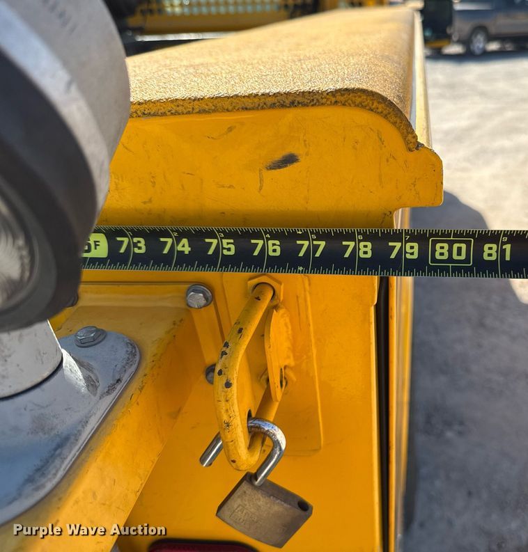 image for item EJ4508 2018 Chevrolet Silverado 3500HD utility bed pickup truck