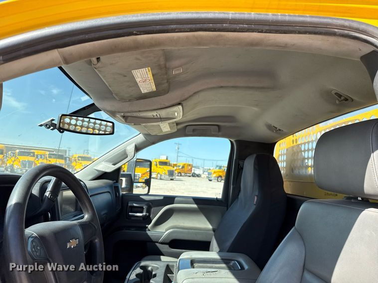 image for item EJ4508 2018 Chevrolet Silverado 3500HD utility bed pickup truck