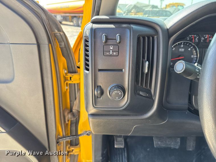 image for item EJ4508 2018 Chevrolet Silverado 3500HD utility bed pickup truck