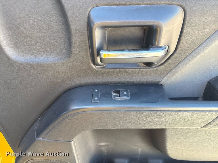 image for item EJ4508 2018 Chevrolet Silverado 3500HD utility bed pickup truck