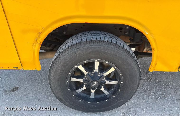 image for item EJ4508 2018 Chevrolet Silverado 3500HD utility bed pickup truck