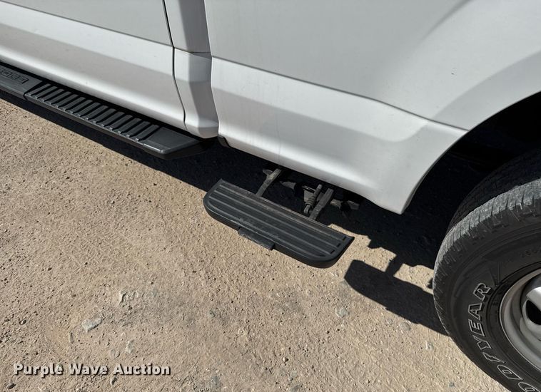 image for item EJ4509 2019 Ford F150 XL SuperCrew pickup truck