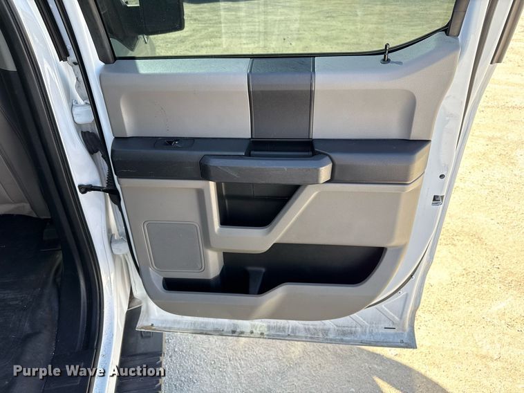 image for item EJ4509 2019 Ford F150 XL SuperCrew pickup truck