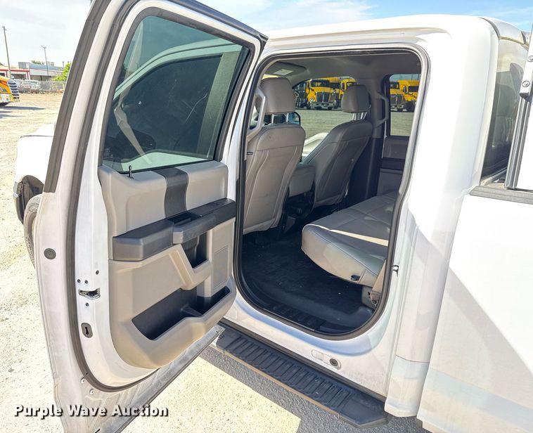 image for item EJ4509 2019 Ford F150 XL SuperCrew pickup truck