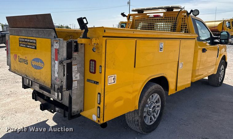 image for item EJ4510 2019 Ford F350 Super Duty utility bed pickup truck