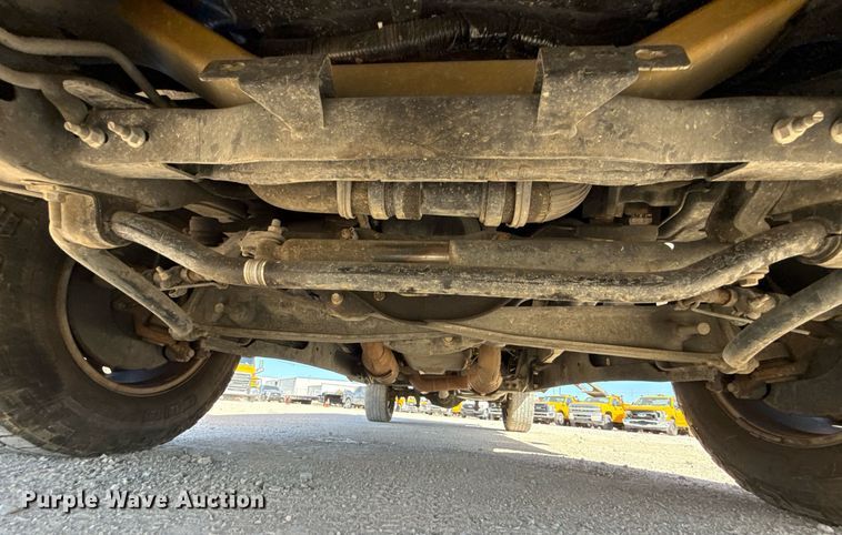 image for item EJ4510 2019 Ford F350 Super Duty utility bed pickup truck