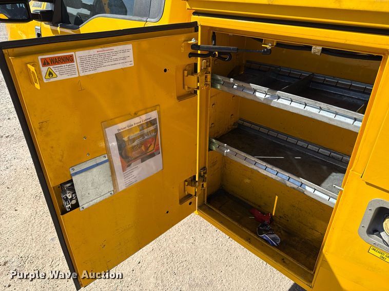 image for item EJ4510 2019 Ford F350 Super Duty utility bed pickup truck