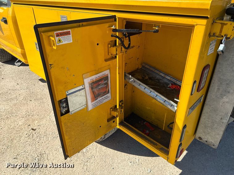 image for item EJ4510 2019 Ford F350 Super Duty utility bed pickup truck