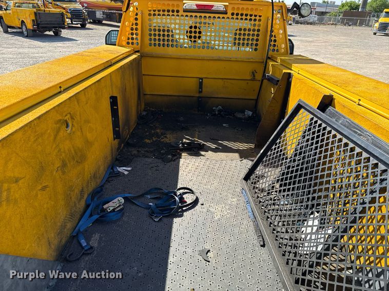 image for item EJ4510 2019 Ford F350 Super Duty utility bed pickup truck