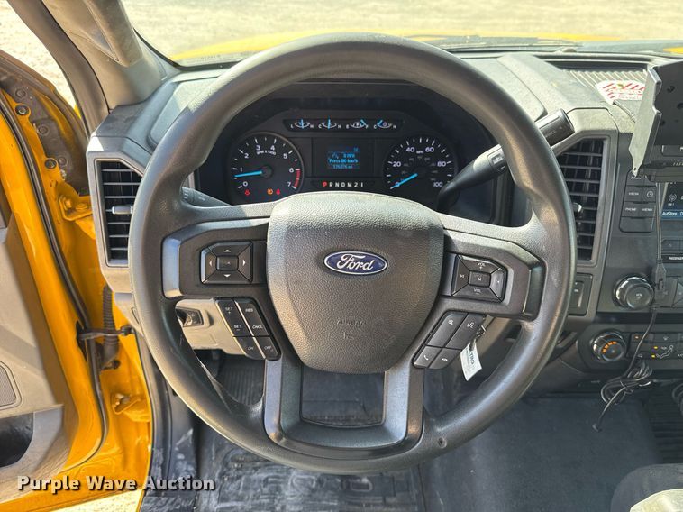 image for item EJ4510 2019 Ford F350 Super Duty utility bed pickup truck