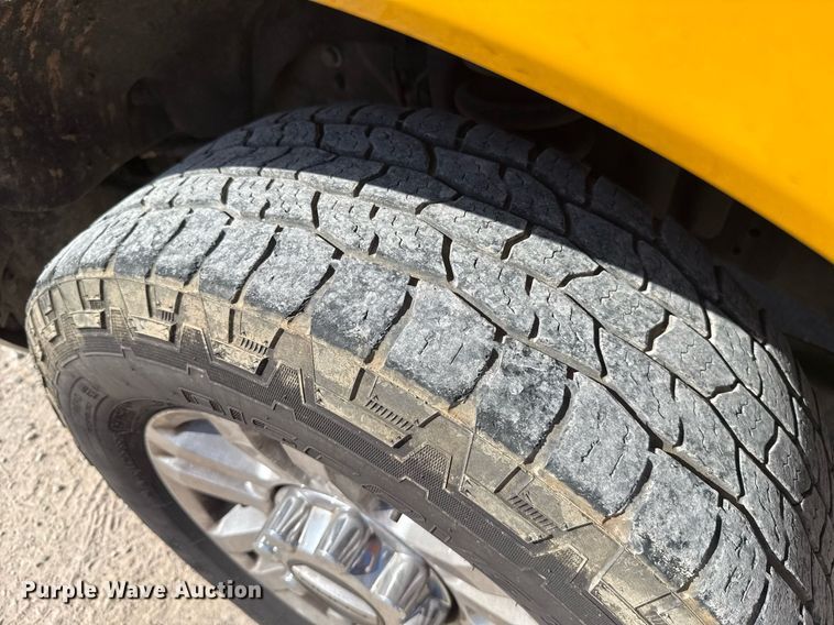 image for item EJ4510 2019 Ford F350 Super Duty utility bed pickup truck