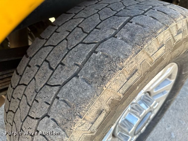 image for item EJ4510 2019 Ford F350 Super Duty utility bed pickup truck