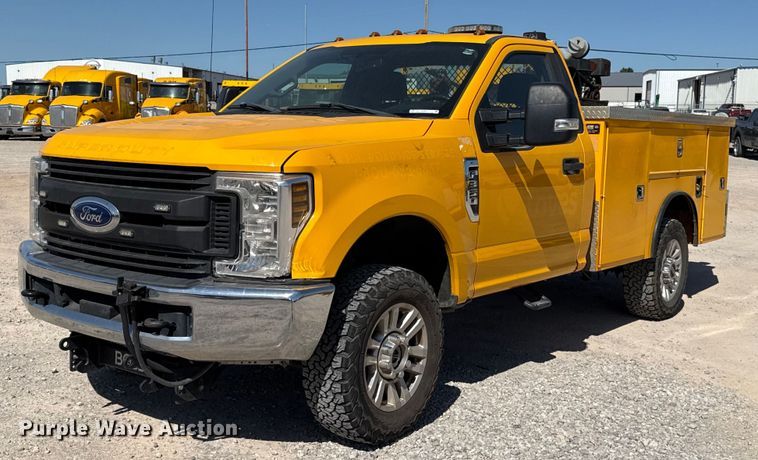 image for item EJ4511 2019 Ford F350 Super Duty XL utility bed pickup truck