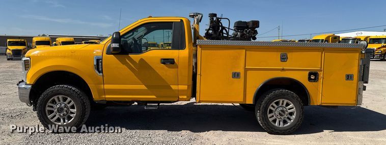 image for item EJ4511 2019 Ford F350 Super Duty XL utility bed pickup truck