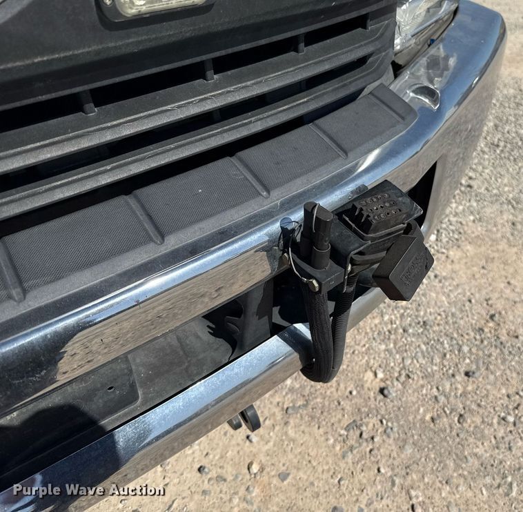 image for item EJ4511 2019 Ford F350 Super Duty XL utility bed pickup truck