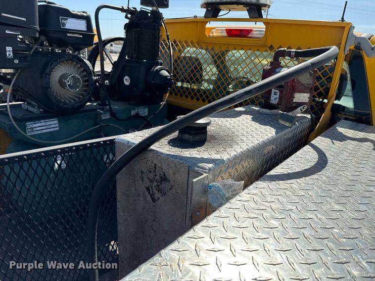 image for item EJ4511 2019 Ford F350 Super Duty XL utility bed pickup truck