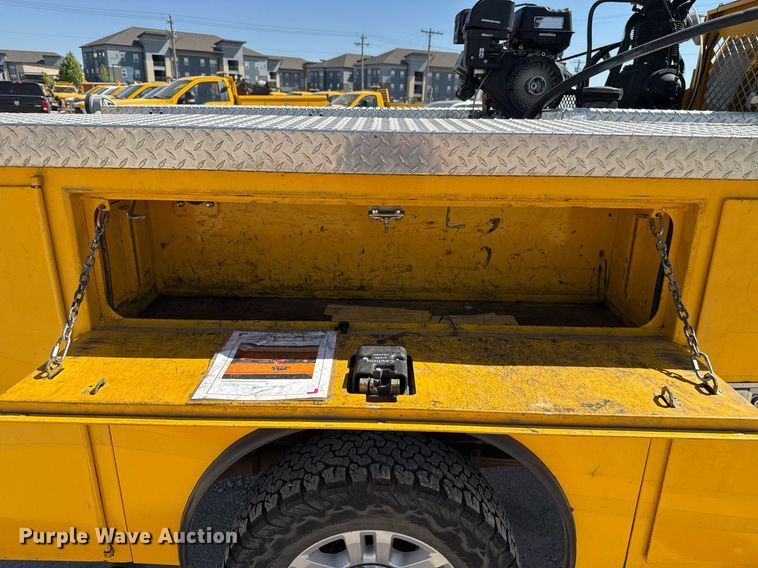 image for item EJ4511 2019 Ford F350 Super Duty XL utility bed pickup truck