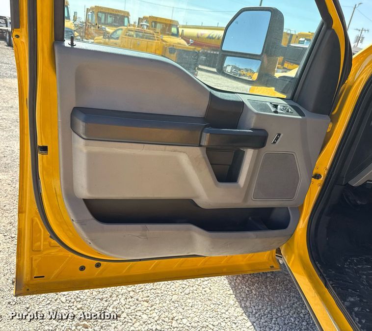 image for item EJ4511 2019 Ford F350 Super Duty XL utility bed pickup truck