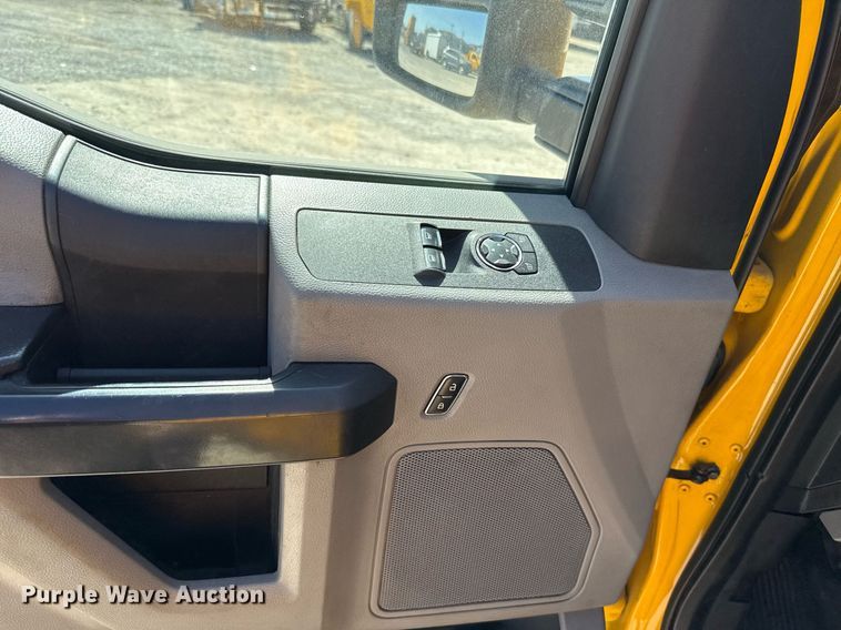 image for item EJ4511 2019 Ford F350 Super Duty XL utility bed pickup truck