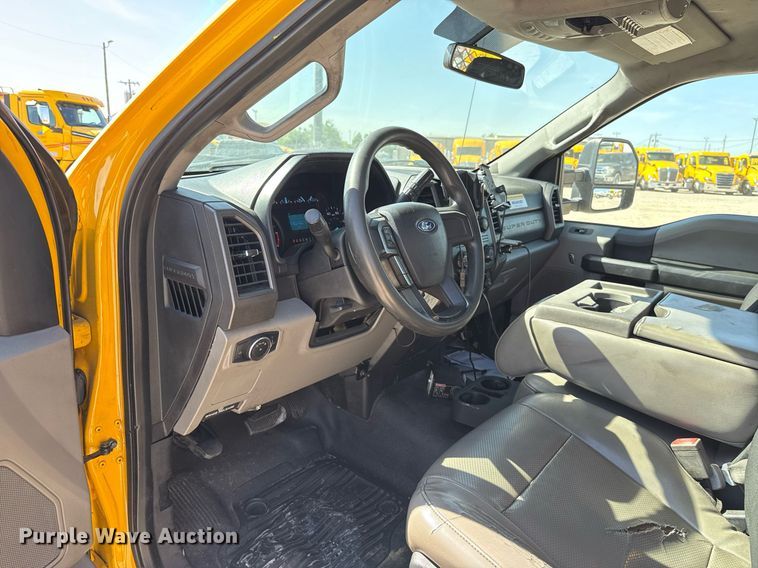 image for item EJ4511 2019 Ford F350 Super Duty XL utility bed pickup truck