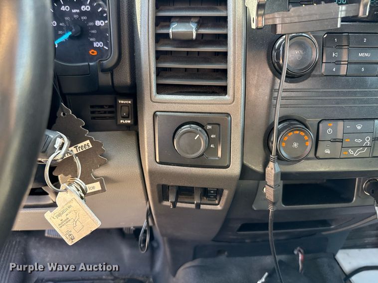 image for item EJ4511 2019 Ford F350 Super Duty XL utility bed pickup truck