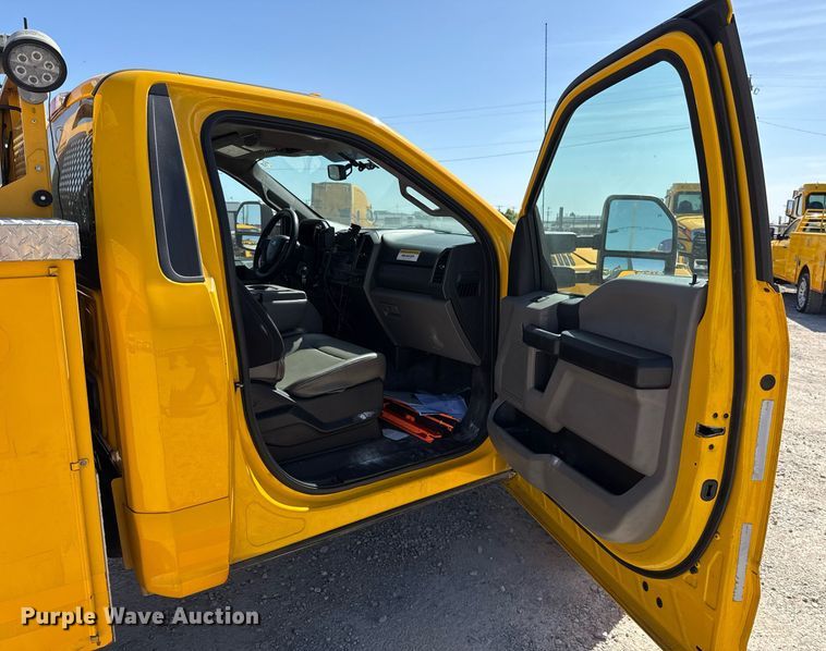 image for item EJ4511 2019 Ford F350 Super Duty XL utility bed pickup truck