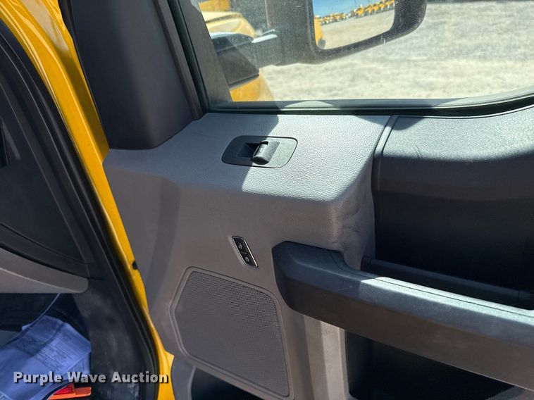 image for item EJ4511 2019 Ford F350 Super Duty XL utility bed pickup truck