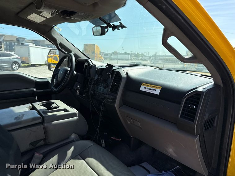 image for item EJ4511 2019 Ford F350 Super Duty XL utility bed pickup truck