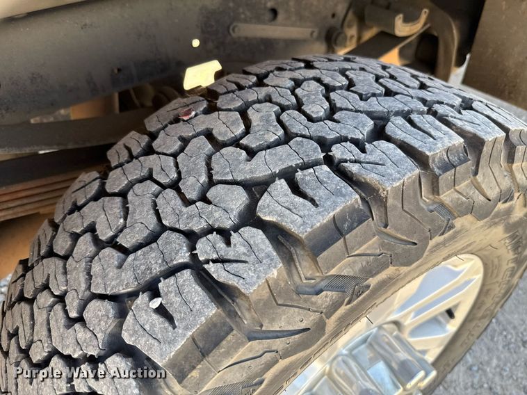 image for item EJ4511 2019 Ford F350 Super Duty XL utility bed pickup truck